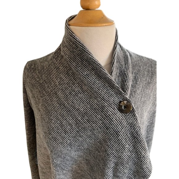 Bobeau Black and White Striped Cardigan - Picture 2 of 7